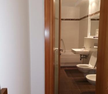 Cove Makarac (Milna) Villa | VILLA V&D