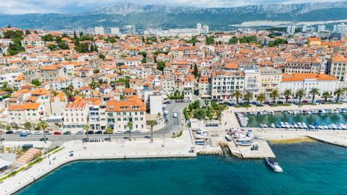 Split House | Villa Varoš-Charming Stone House in Split Old Town