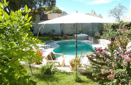 Rakalj House | villa 'Vickovi' with shared pool
