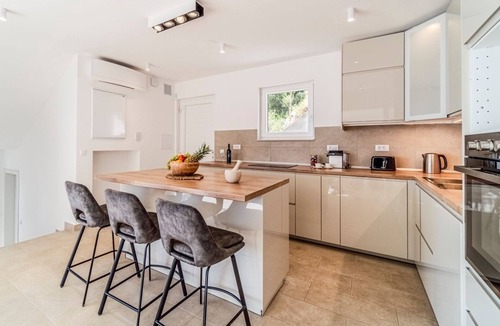 Nerezise Villa | Villa Vid - Five Bedroom Villa, Sleeps 10