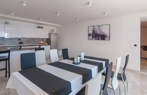 Lokva Rogoznica House | Villa "Villa Vista" mit privatem Pool by Interhome