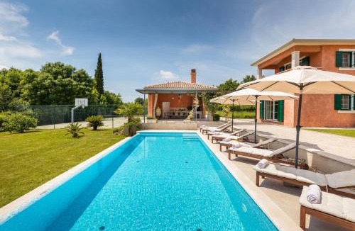 Tinjan Villa | Villa Village