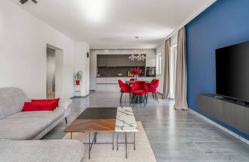 Imotski Villa | Villa Vine - Six Bedroom Villa, Sleeps 12