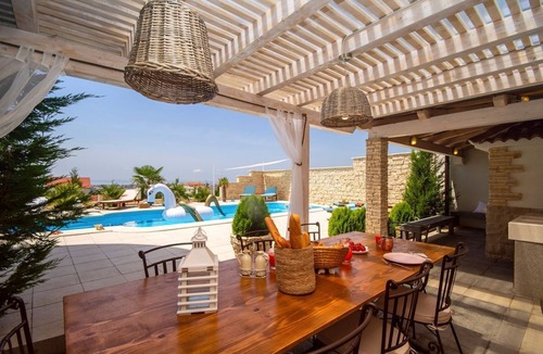 Mravince Villa | Villa Visnja - Six Bedroom Villa, Sleeps 10