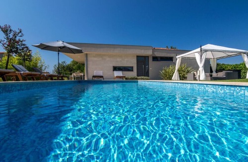 Valbandon Villa | Villa Viviana by Villas Guide