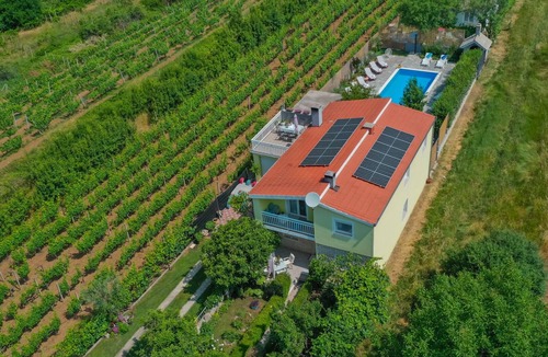 Podbablje Villa | Villa Vrljika by Villas Guide