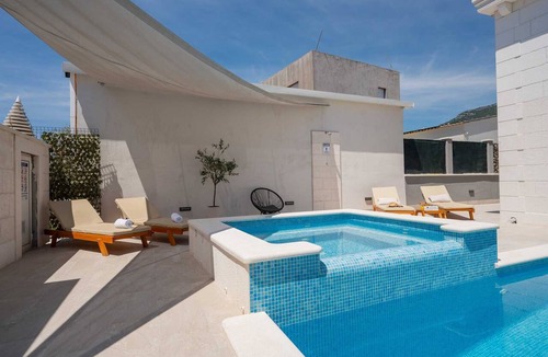 Kastela Villa | Villa White Rose with heated pool in Kaštela