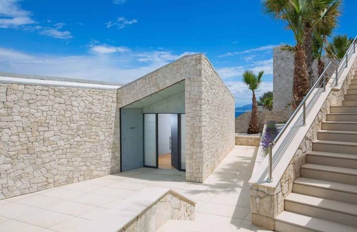 Blato Villa | Villa with infinity pool, jacuzzi and sea views