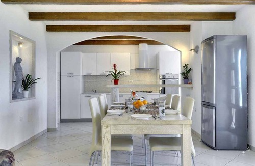 Lupoglav Villa | Villa with pool and panoramic view