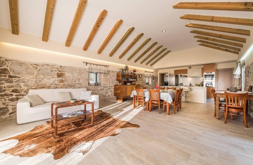Benkovac House | Villa with pool near Lake Vrana