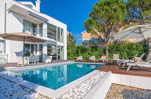 Dramalj Villa | Villa with swimming pool and hot tub