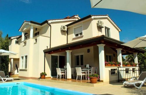 Gulici Villa | Villa Zare