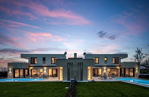 Brtonigla Villa | VILLAS PRIMA FOR LARGE GROUPS