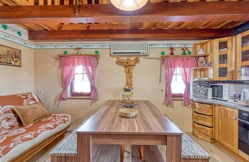 Majsperk House | Vineyard Cottage Vesna Lake View, Cirkulane, Slovenia
