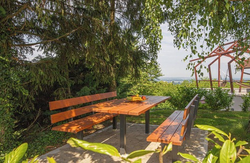 Ljutomer Cottage | Vineyard Cottage -Wine Tours -Wellness -Adventures