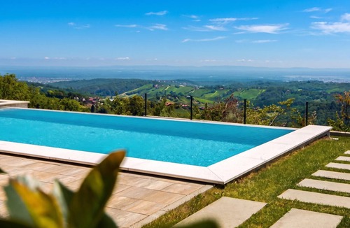 Breznik Plesivicki Villa | Vineyard Panorama Villa With Pool And Sauna, Jastrebarsko, Croatia