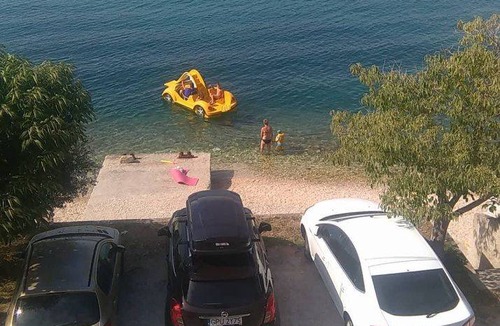 Municipality of Trogir Apartment | Vini - direct by the sea and free parking: A4 (4+2) - Mastrinka