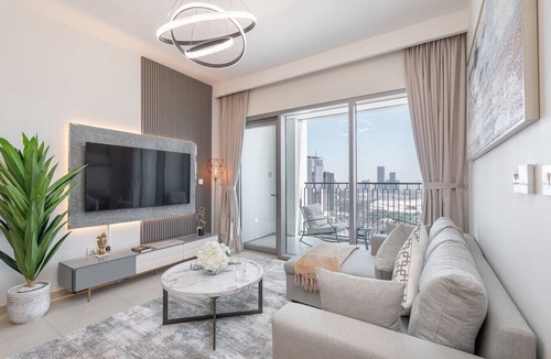 Za'abeel 2 Apartment | Vogue, Downtown with Easy Access to Dubai Mall