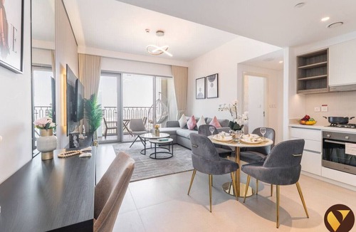 Za'abeel 2 Apartment | Vogue, Downtown with Easy Access to Dubai Mall