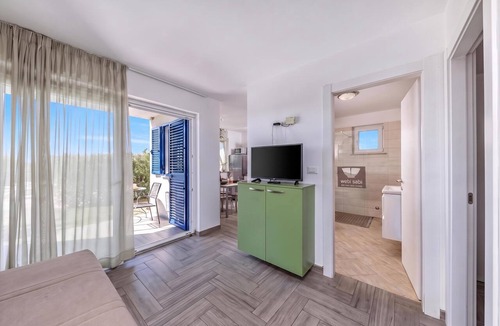 Brzac Apartment | Wabi Sabi Apt5 Pool & Garden, Brzac, Croatia