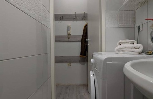 Donji Grad Apartment | Warm'n Cozy Downtown Abode
