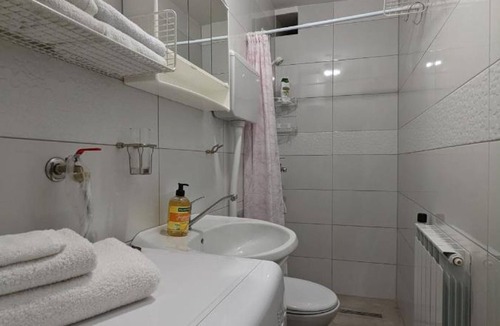 Donji Grad Apartment | Warm'n Cozy Downtown Abode