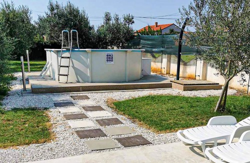 Galizana Apartment | Welcome to this practical vacation apartment with swimming pool.