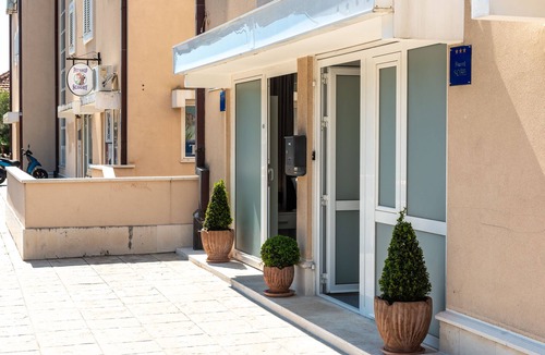 Montovjerna Apartment | Well-equipped Modern studio apartment for couples/Parking space available