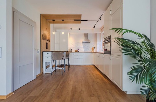 Brasov Apartment | White Feather by Bianca