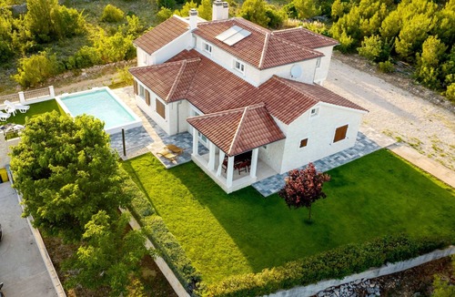 Sibenik Villa | Whitestone Villa by Villas Guide