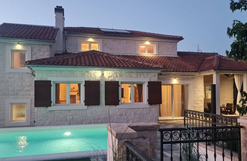 Sibenik Villa | Whitestone Villa by Villas Guide