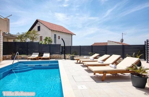 Razanj Villa | Whole house on 3 floors with heated swimming pool in complete only 70 m from sea