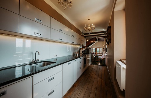 Videm House | Wine Estate on a Private Hill - Luxury with character for 15+
