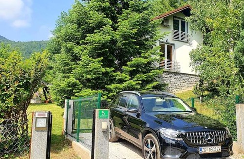 Sumece Villa | WOLF'S PLANE Luxury Isolated Mountain House for Digital Nomads