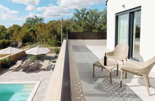 Kras Villa | Wonderful private villa with A/C, private pool, WIFI, TV, terrace, pets allowed and panoramic view