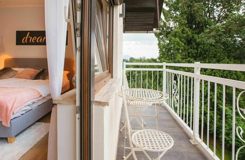 Bled House | Wonderful private villa for 8 people with WIFI, A/C, TV, terrace, panoramic view and parking