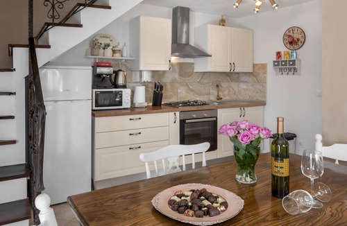 Loborika House | Wonderful private villa with private pool, hot tub, A/C, WIFI, TV, terrace and pets allowed