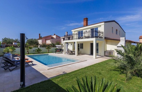 Stinjan Villa | Wonderful private villa for 7 guests with A/C, private pool, WIFI, TV and terrace
