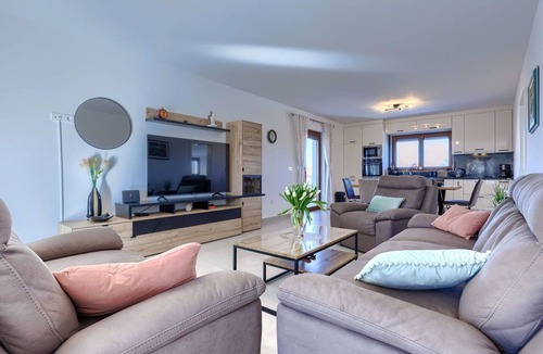 Cancini House | Wonderful private villa for 10 people with private pool, WIFI, A/C, TV, terrace and pets allowed