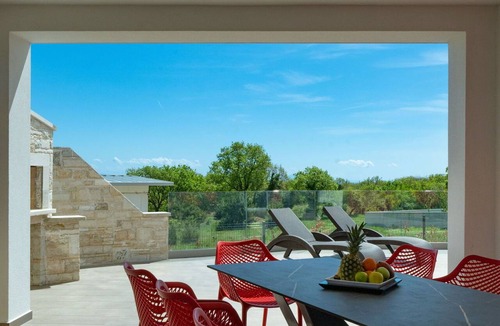 Krnica Villa | Wonderful private villa for 7 people with A/C, private pool, WIFI, TV, terrace and pets allowed