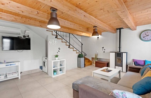 Orbanici House | Wonderful private villa for 12 people with A/C, WIFI, private pool, TV, terrace and pets allowed