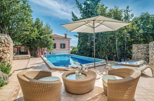 Obrs Villa | Wonderful private villa with hot tub, WIFI, private pool, A/C, TV, terrace and pets allowed
