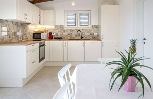 Necujam House | Wonderful private villa for 6 people with A/C, private pool, WIFI, TV and terrace