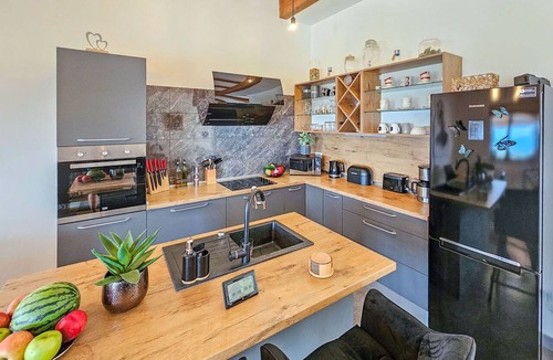 Rogoznica House | Wonderful private villa for 5 people with private pool, A/C, internet, TV and balcony
