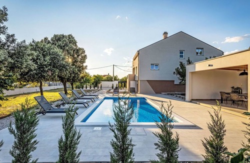 Murvica House | Wonderful private villa for 8 guests with private pool, A/C, WIFI, TV and terrace
