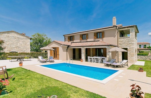 Sveti Lovrec Villa | Wonderful private villa with WIFI, private pool, A/C, TV, terrace, pets allowed and panoramic view