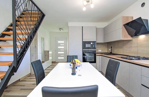 Skradin House | Wonderful villa for 5 people with private pool, WIFI, A/C, TV and terrace