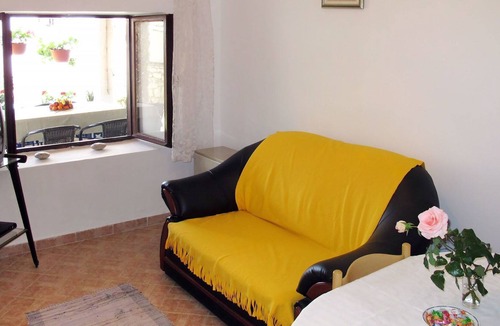 Frata House | Wonderful villa for 5 people with WIFI, TV, terrace, pets allowed and parking