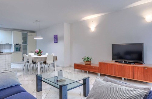 Topid House | Wonderful villa for 6 people with WIFI, A/C, private pool, TV and terrace