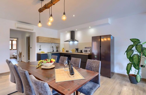 Pavicini House | Wonderful villa for 8 people with A/C, private pool, WIFI, TV and terrace